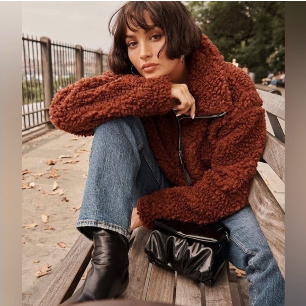 Abercrombie & Fitch Sherpa Half-Zip Cinched Cocoon Jacket Red